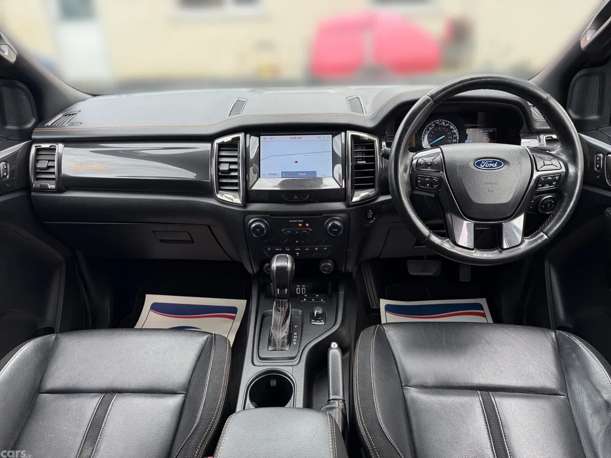 Nissan Navara Pick Up, Diesel, 2021, Grey