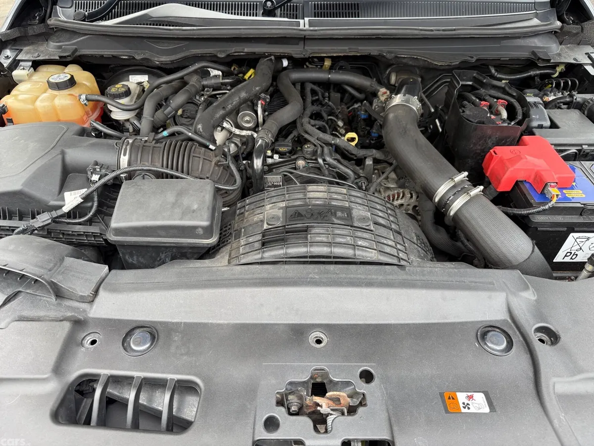 Nissan Navara Pick Up, Diesel, 2021, Grey