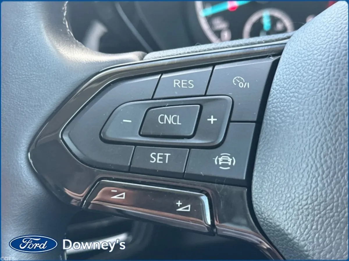 Ford Transit Connect MPV, Petrol, 2024, Blue