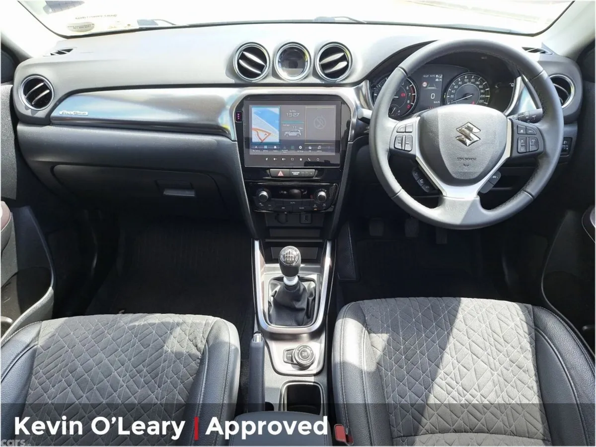 Suzuki Vitara SUV, Petrol Hybrid, 2025, White