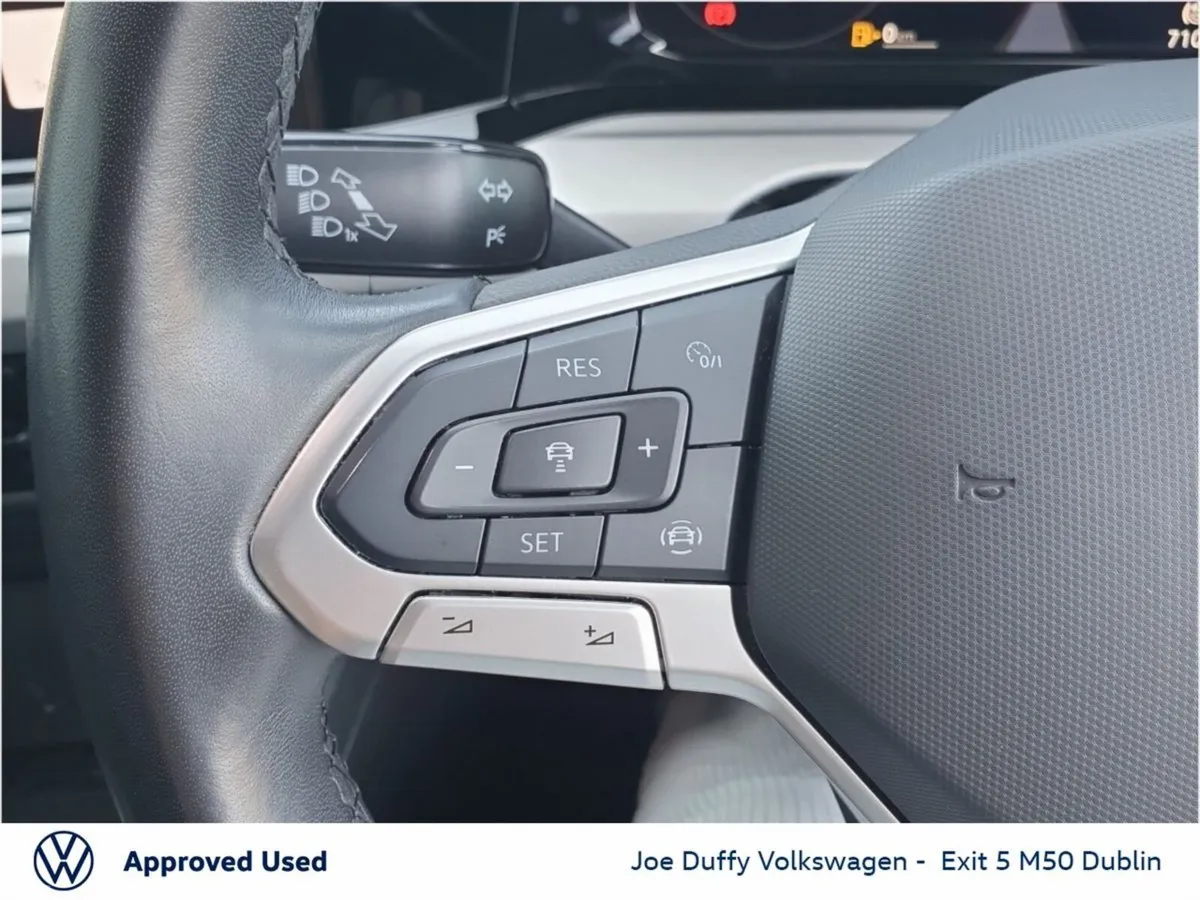 Volkswagen Golf Estate, Diesel, 2023, Blue