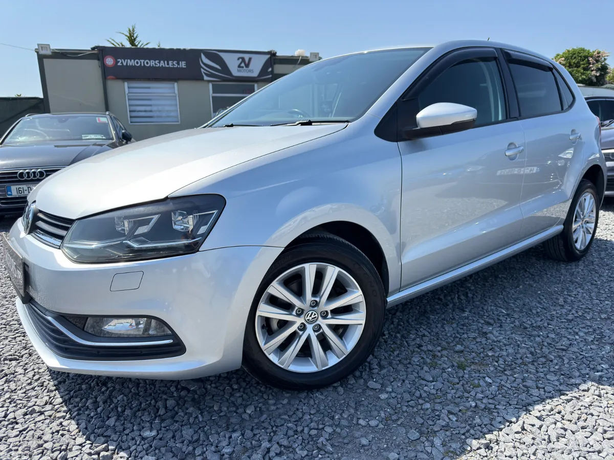 Volkswagen Polo Hatchback, Petrol, 2017, Silver