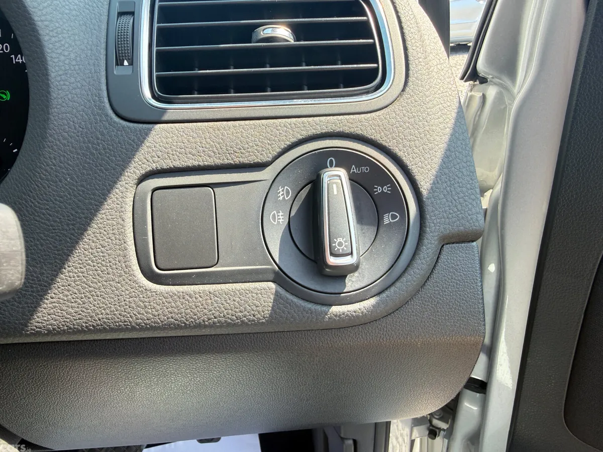 Volkswagen Polo Hatchback, Petrol, 2017, Silver