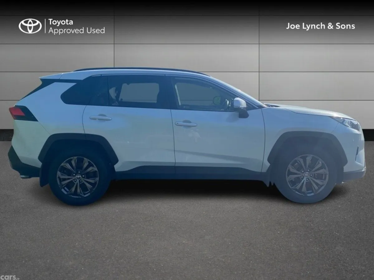 Toyota RAV4 SUV, Petrol Hybrid, 2023, White