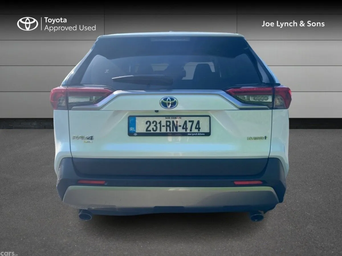 Toyota RAV4 SUV, Petrol Hybrid, 2023, White