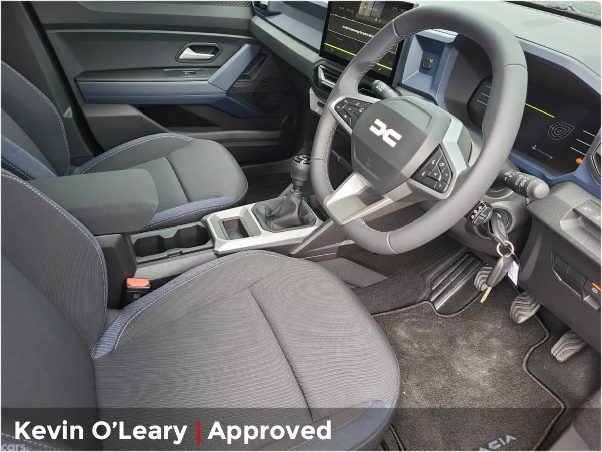 Dacia Duster SUV, Petrol Hybrid, 2026, Black