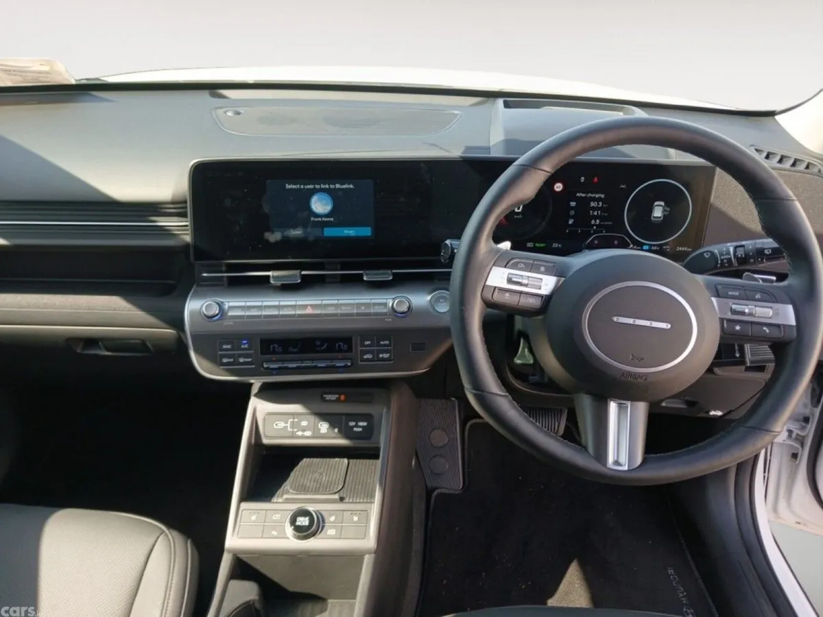 Hyundai KONA MPV, Electric, 2026, White