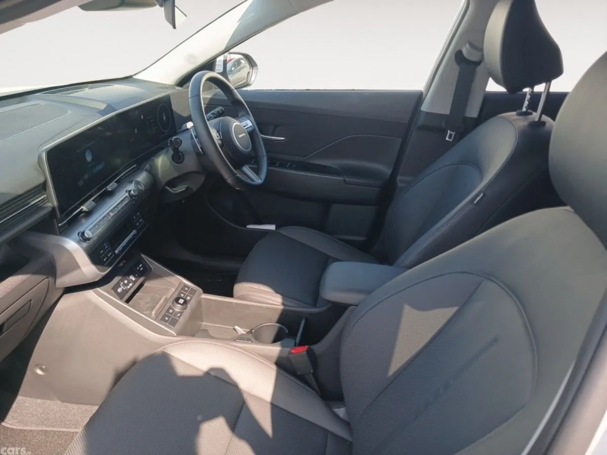 Hyundai KONA MPV, Electric, 2026, White