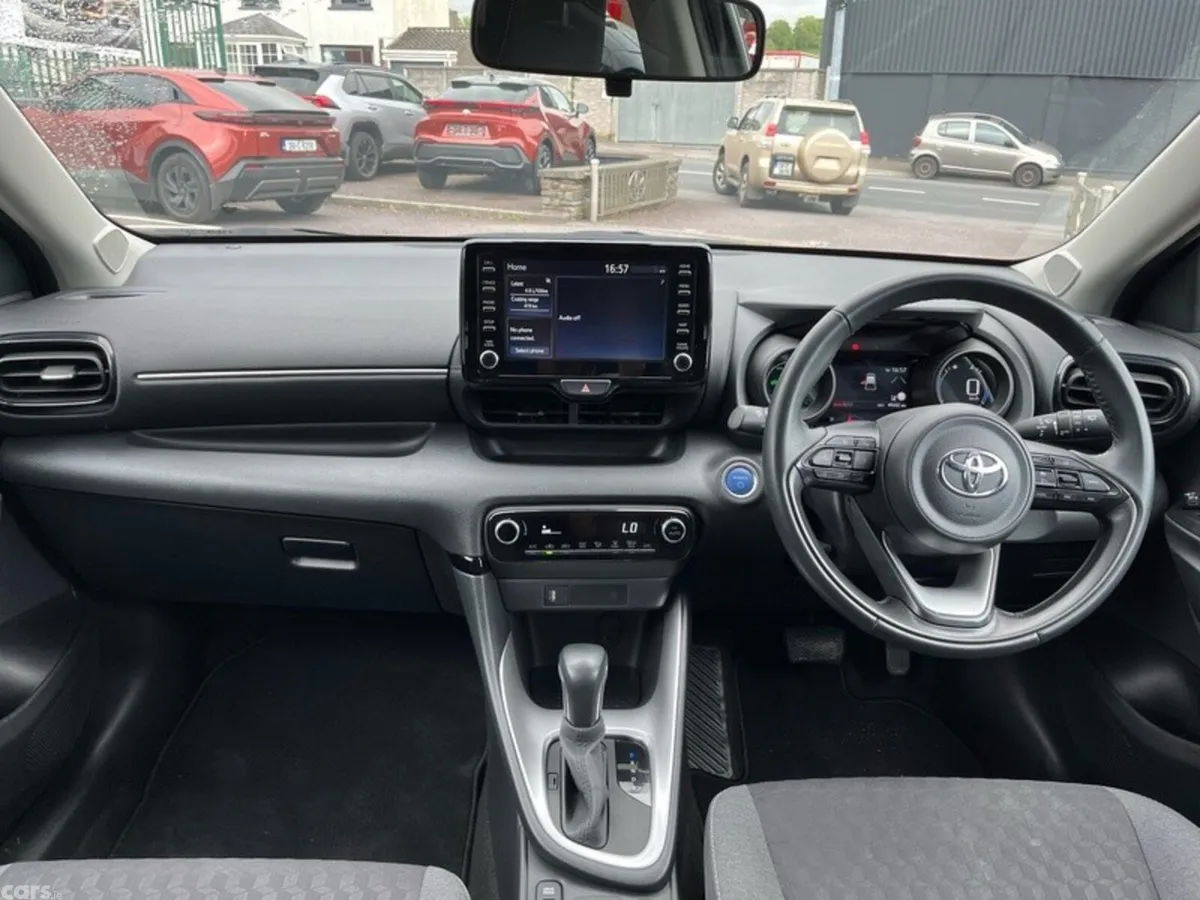 Toyota Yaris Hatchback, Petrol Hybrid, 2024, Grey