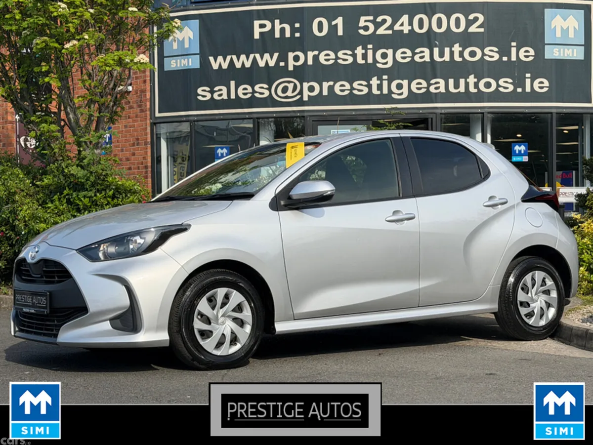 Toyota Yaris Hatchback, Petrol, 2022, Silver