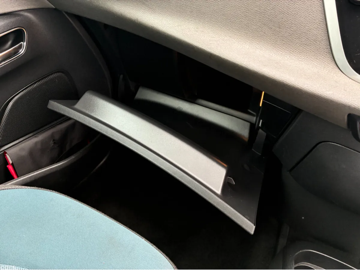 Citroen C4 MPV, Diesel, 2019, Black