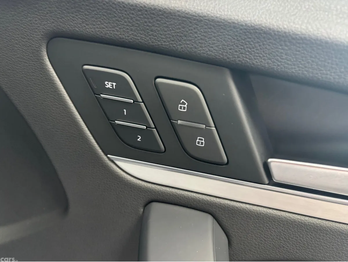 Audi Q5 SUV, Diesel, 2021, Black