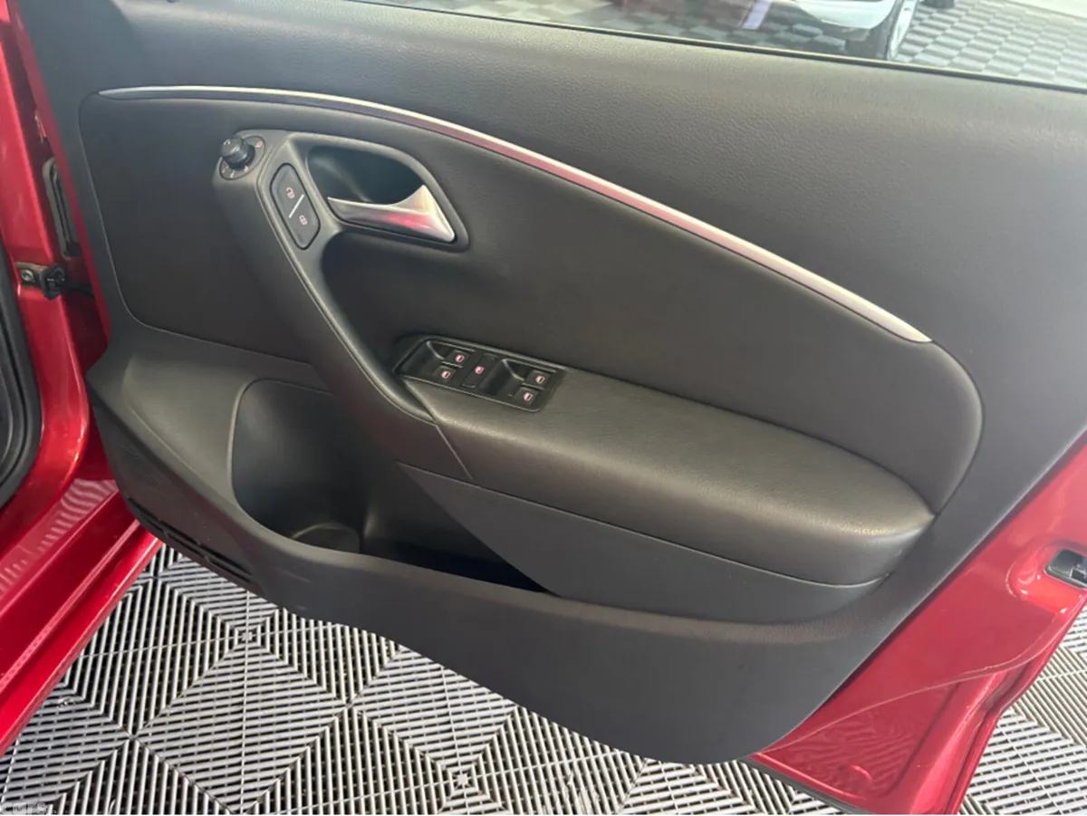Volkswagen Polo Hatchback, Petrol, 2016, Red