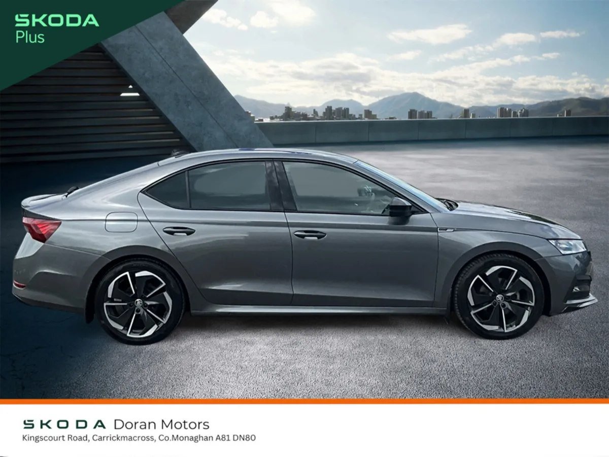 Skoda Octavia Hatchback, Diesel, 2024, Grey