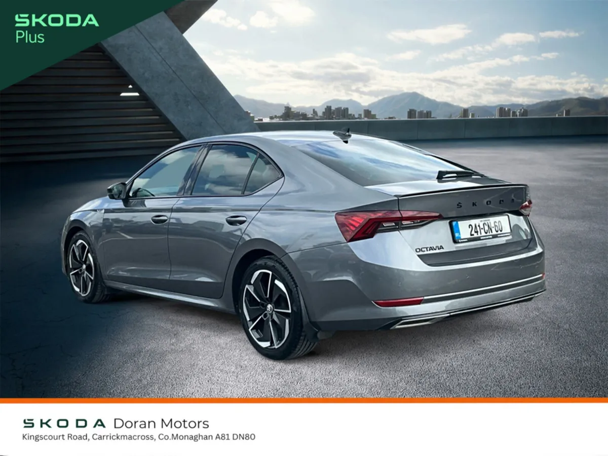 Skoda Octavia Hatchback, Diesel, 2024, Grey