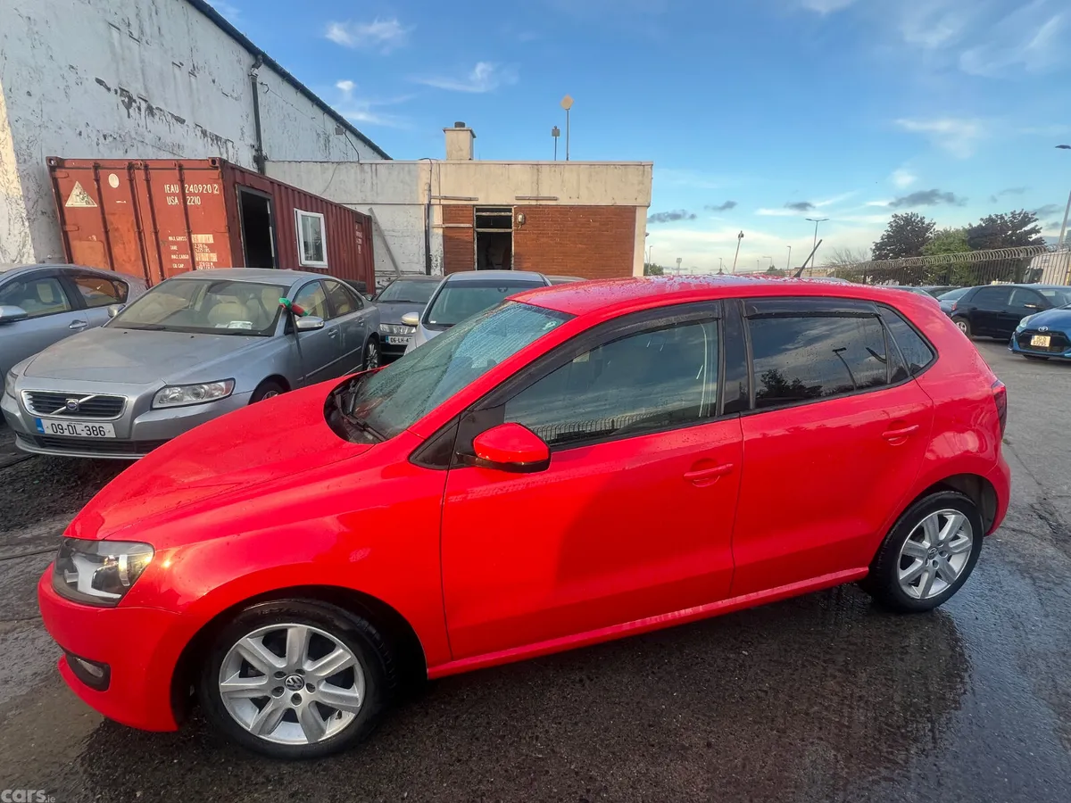 Volkswagen Polo Hatchback, Petrol, 2013, Red
