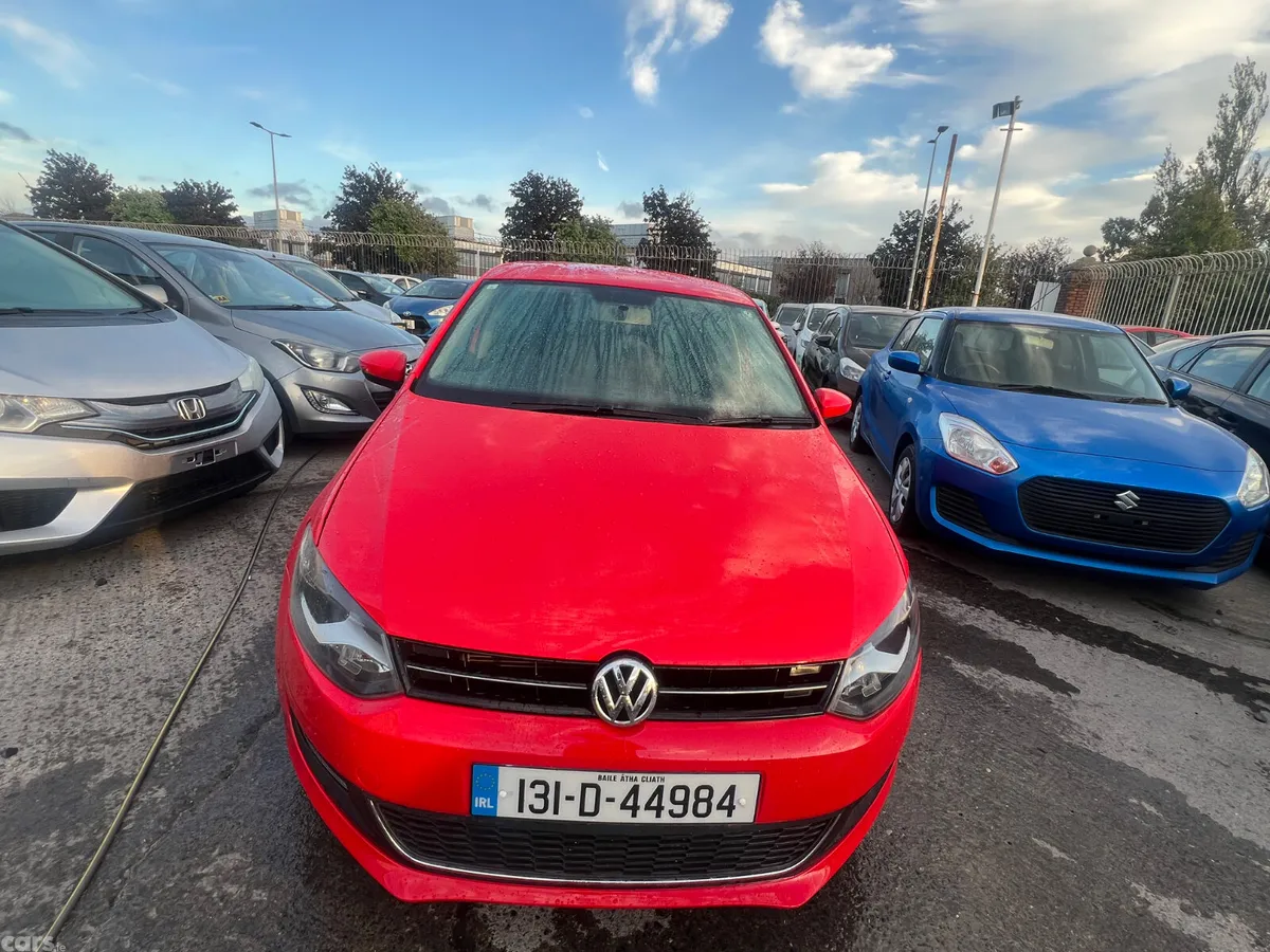 Volkswagen Polo Hatchback, Petrol, 2013, Red