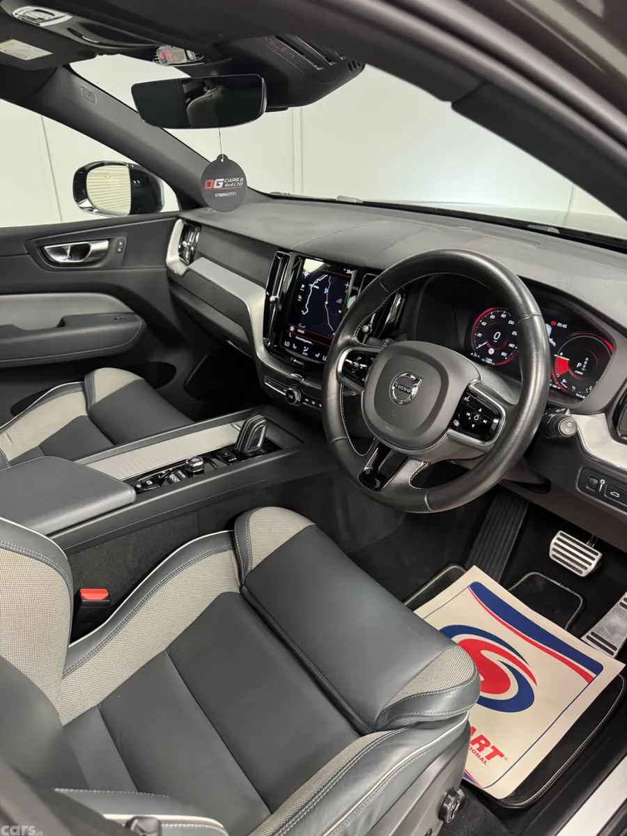 Volvo XC60 SUV, Petrol Plug-in Hybrid, 2021, Grey