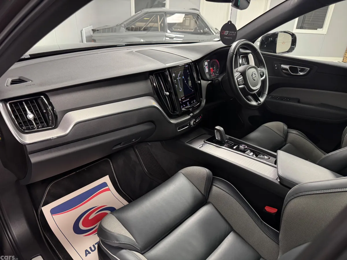 Volvo XC60 SUV, Petrol Plug-in Hybrid, 2021, Grey