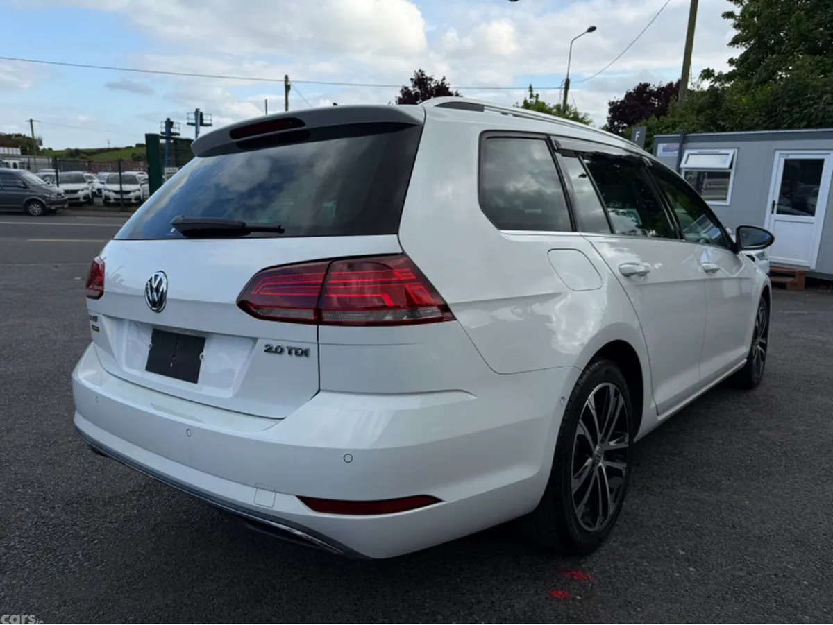 Volkswagen Golf Estate, Diesel, 2019, White
