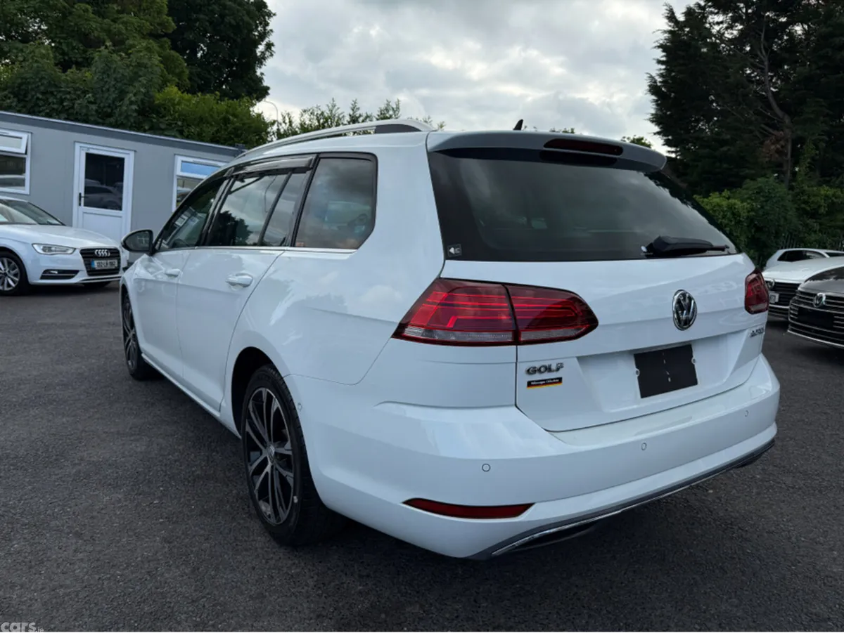 Volkswagen Golf Estate, Diesel, 2019, White