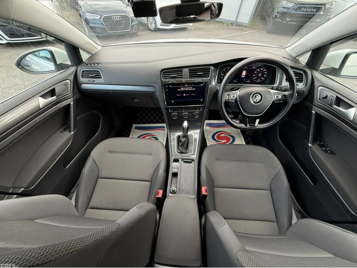 Volkswagen Golf Estate, Diesel, 2019, White
