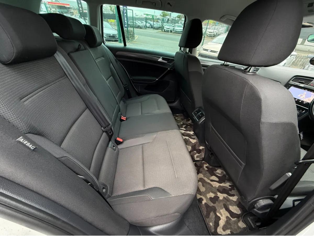 Volkswagen Golf Estate, Diesel, 2020, White
