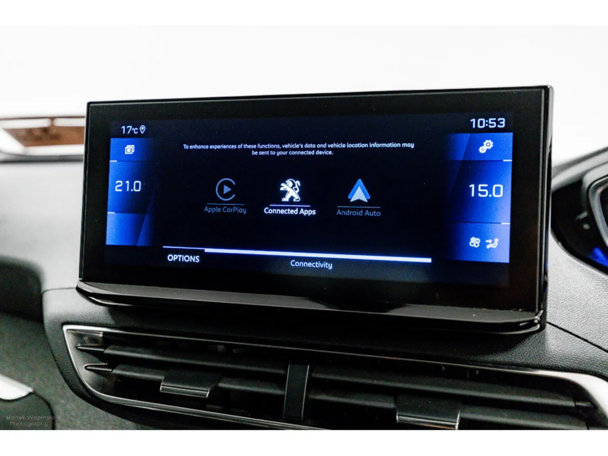 Peugeot 3008 SUV, Diesel, 2023, Red