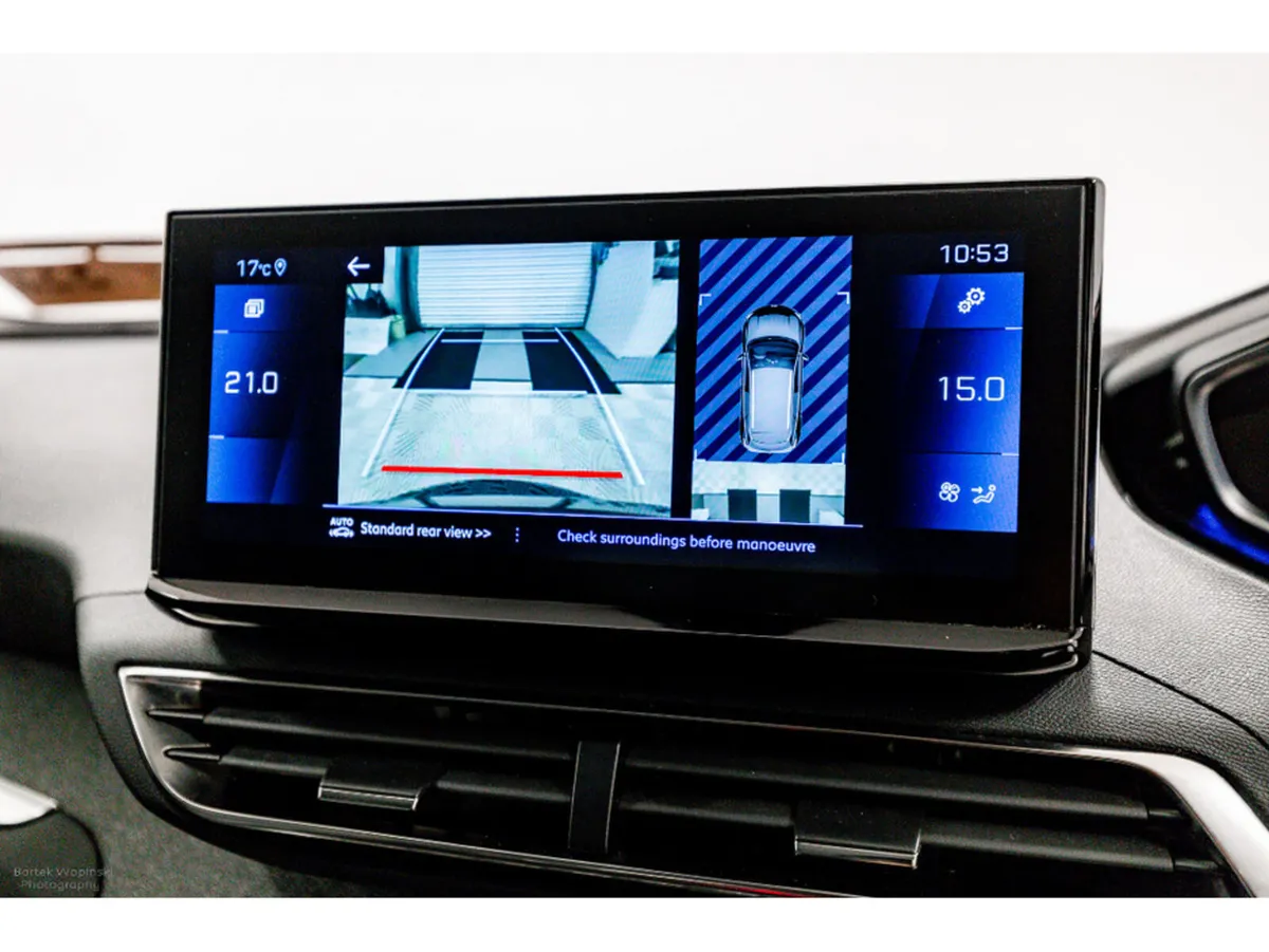 Peugeot 3008 SUV, Diesel, 2023, Red