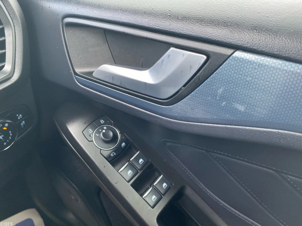 Ford Focus Estate, Petrol, 2024, Grey