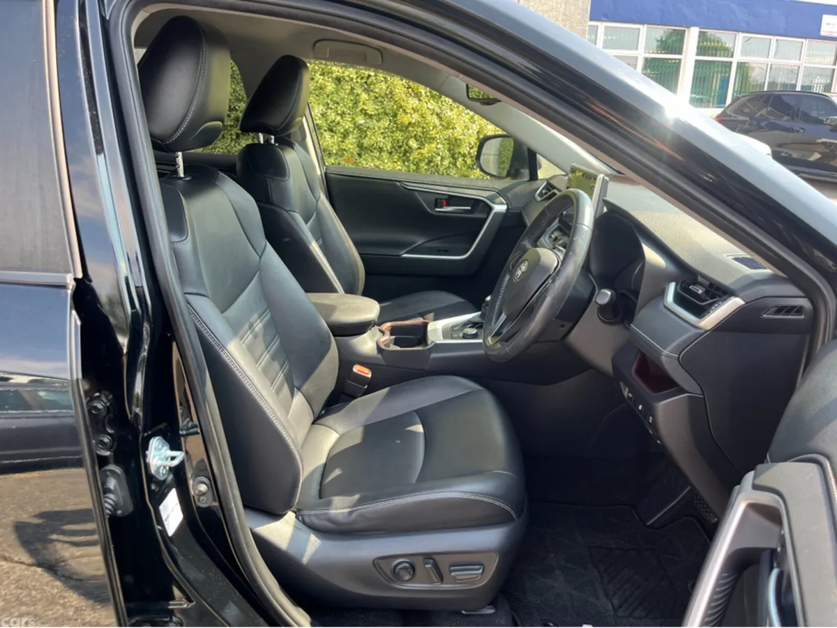 Toyota RAV4 SUV, Petrol Hybrid, 2021, Black