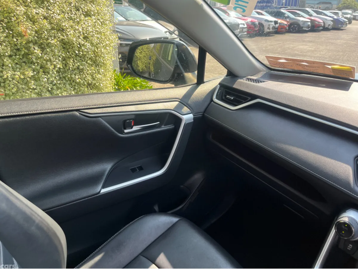 Toyota RAV4 SUV, Petrol Hybrid, 2021, Black