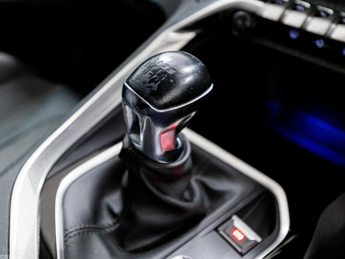 Peugeot 3008 SUV, Diesel, 2022, Red