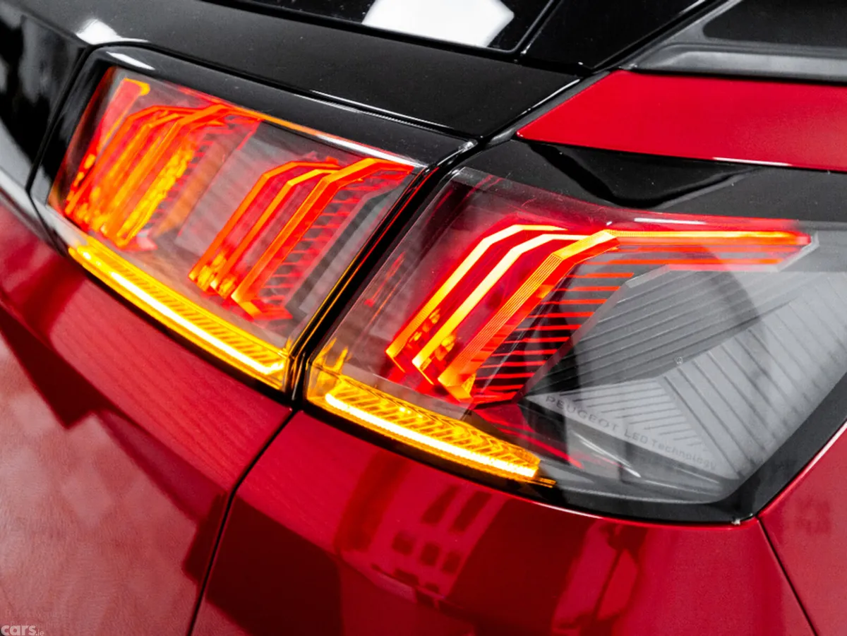 Peugeot 3008 SUV, Diesel, 2022, Red