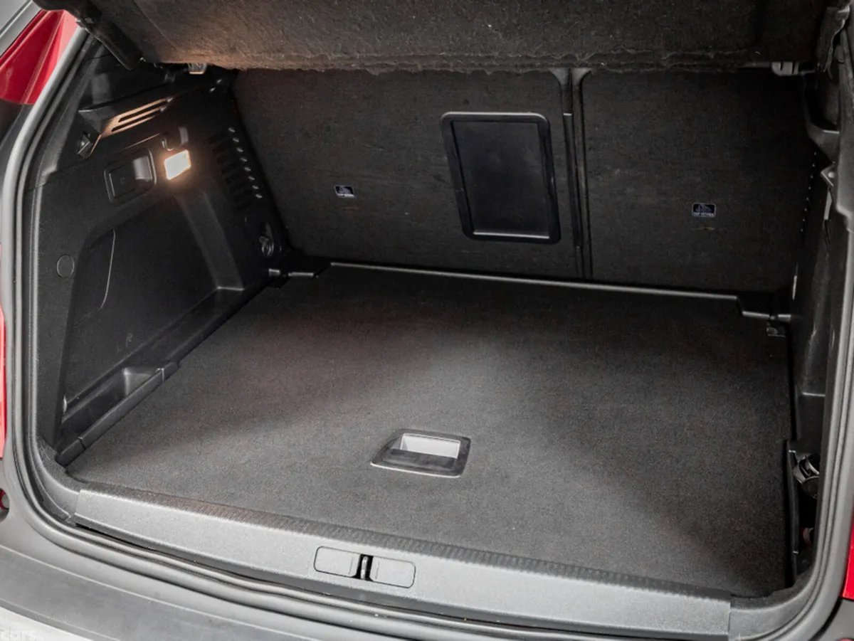 Peugeot 3008 SUV, Diesel, 2022, Red