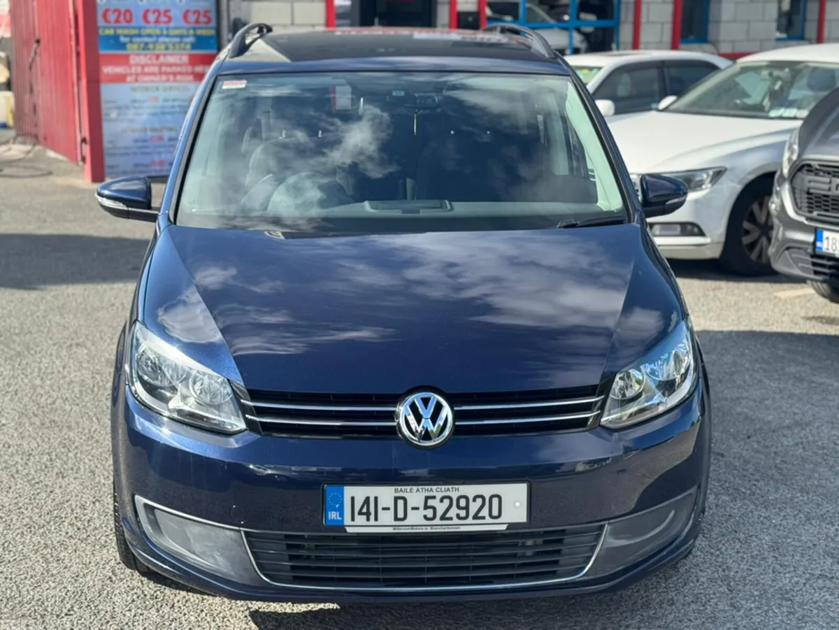Volkswagen Touran MPV, Petrol, 2014, Blue