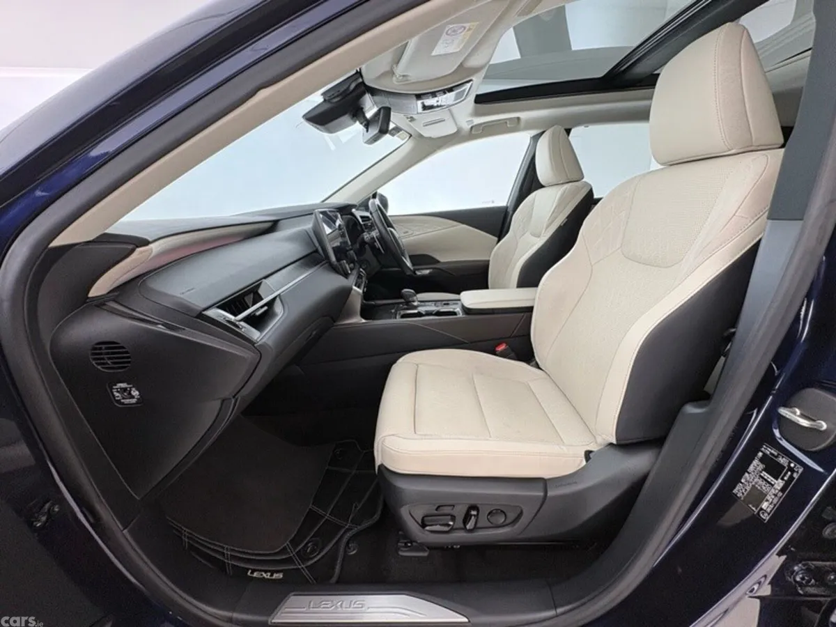 Lexus RX450H+ SUV, Petrol Plug-in Hybrid, 2023, Blue