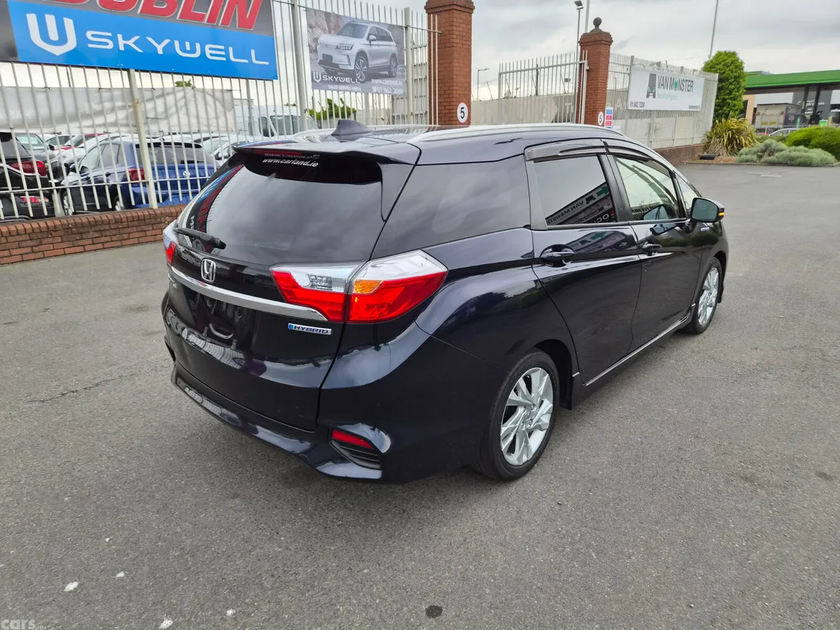 Honda Shuttle SUV, Petrol Hybrid, 2016, Blue