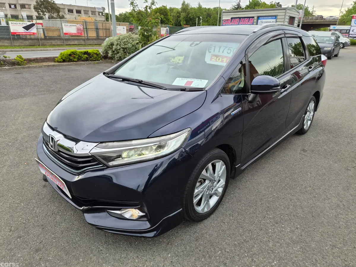 Honda Shuttle SUV, Petrol Hybrid, 2016, Blue