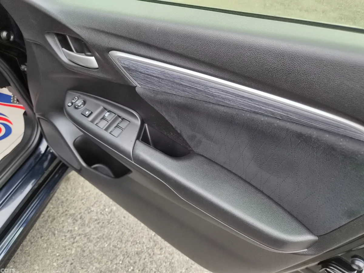 Honda Shuttle SUV, Petrol Hybrid, 2016, Blue