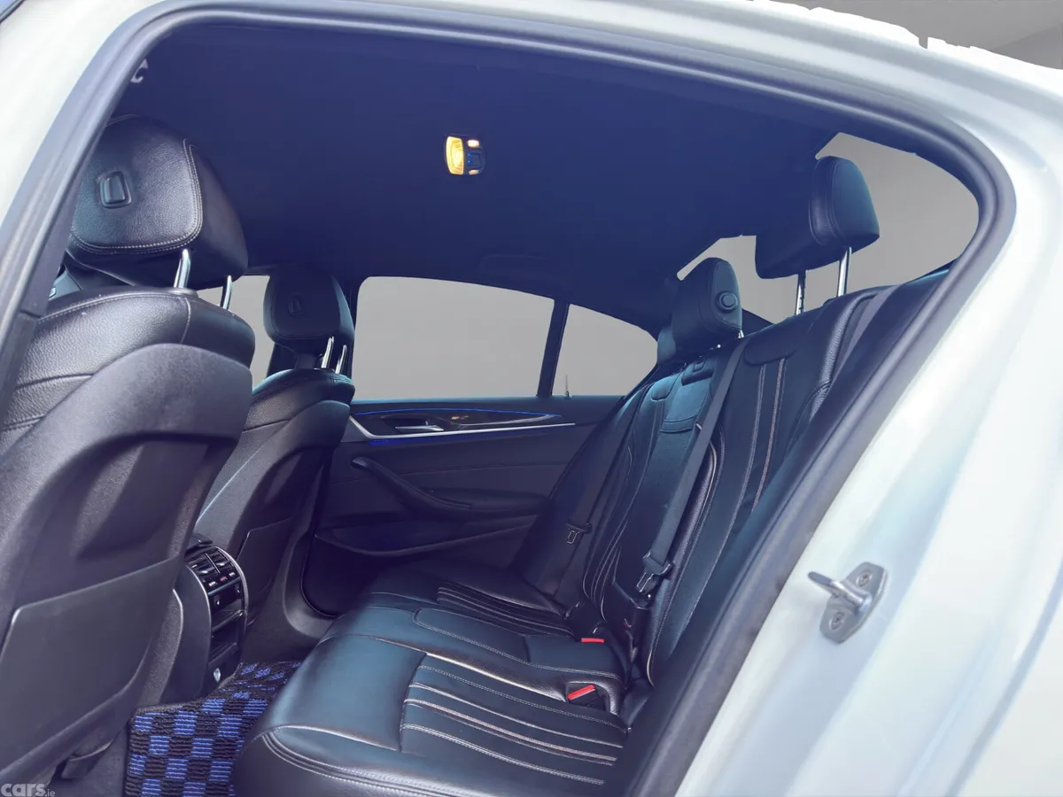 BMW 5-Series Saloon, Petrol, 2018, White