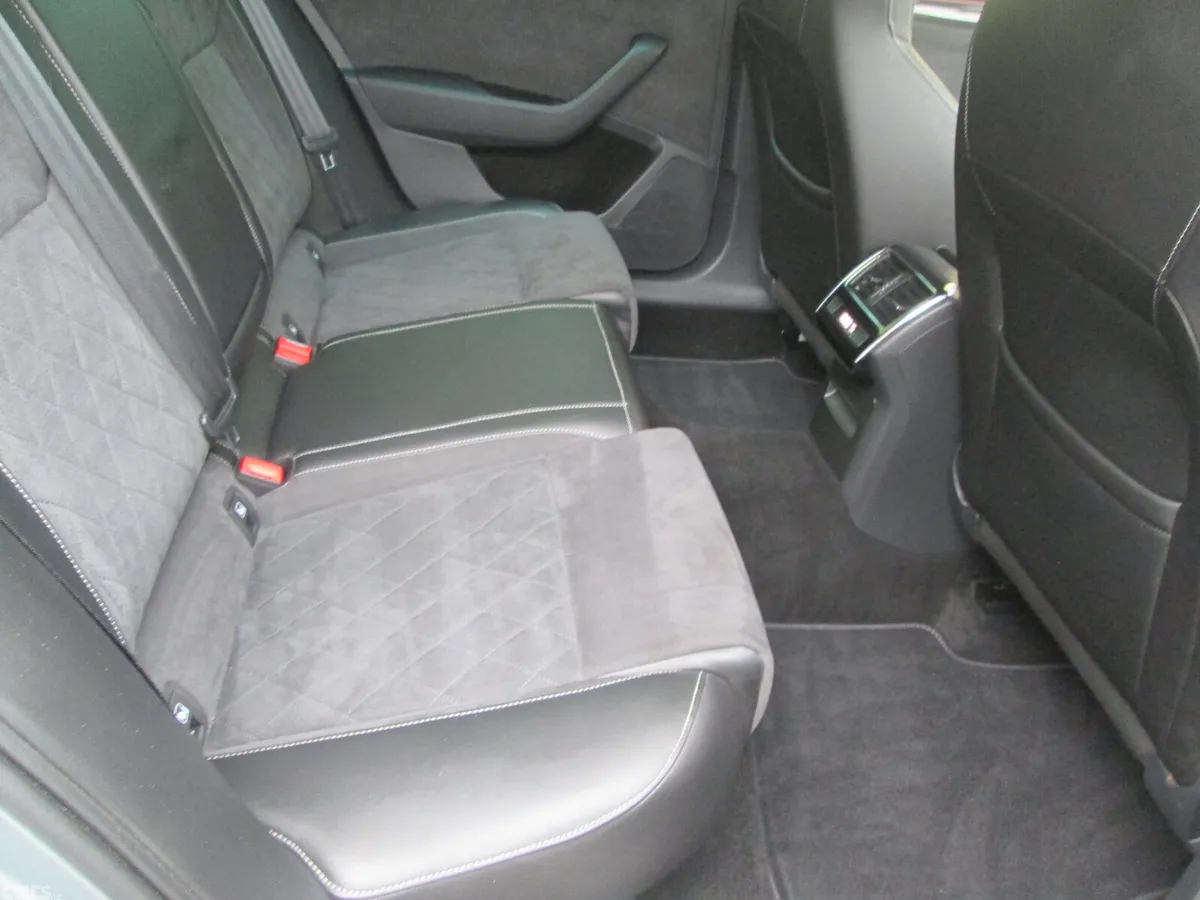 Skoda Superb Estate, Diesel, 2019, Grey