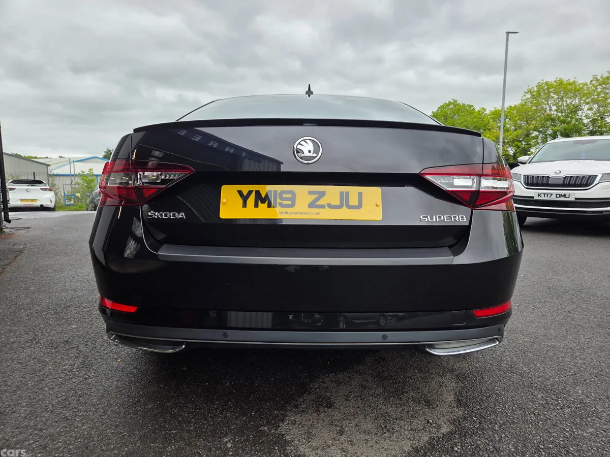 Skoda Superb Hatchback, Diesel, 2019, Black