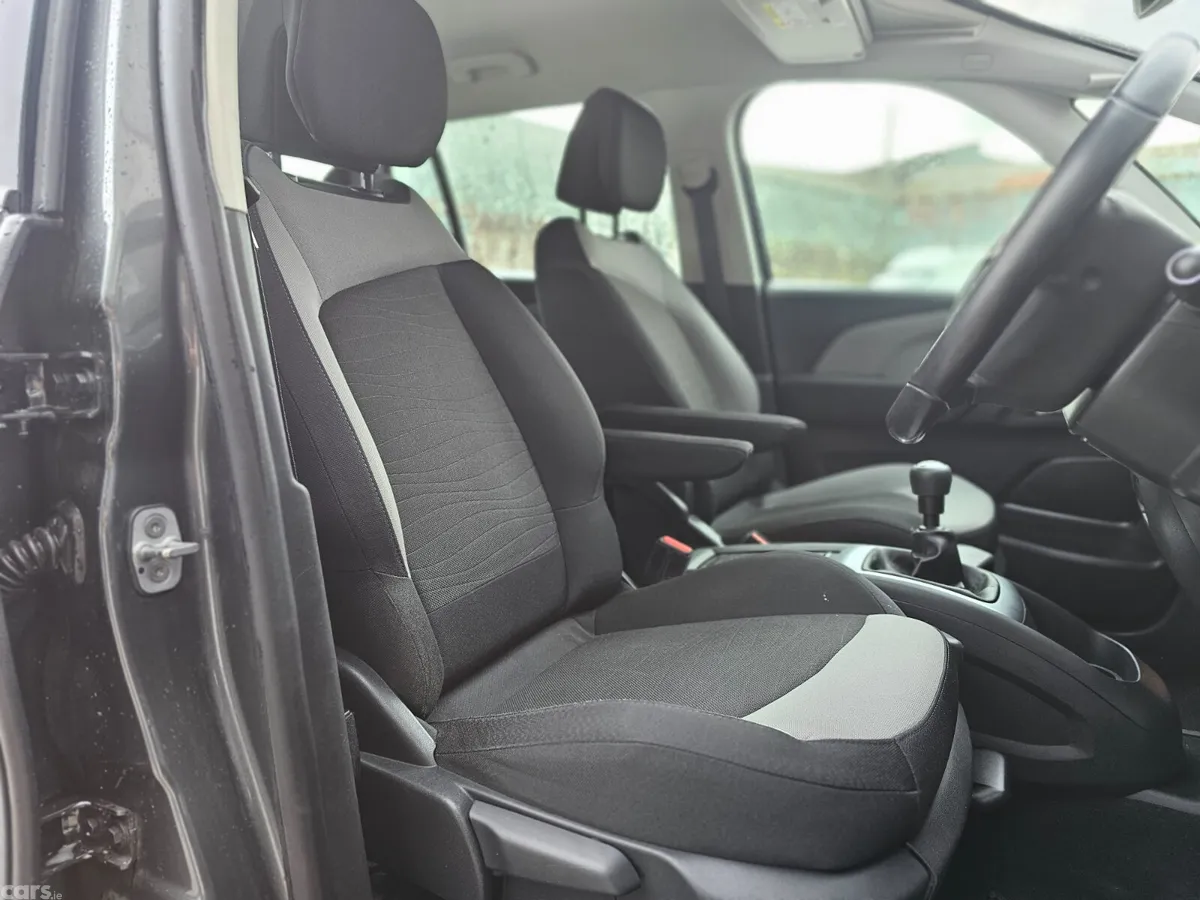 Citroen Grand C4 Picasso Hatchback, Diesel, 2015, Grey