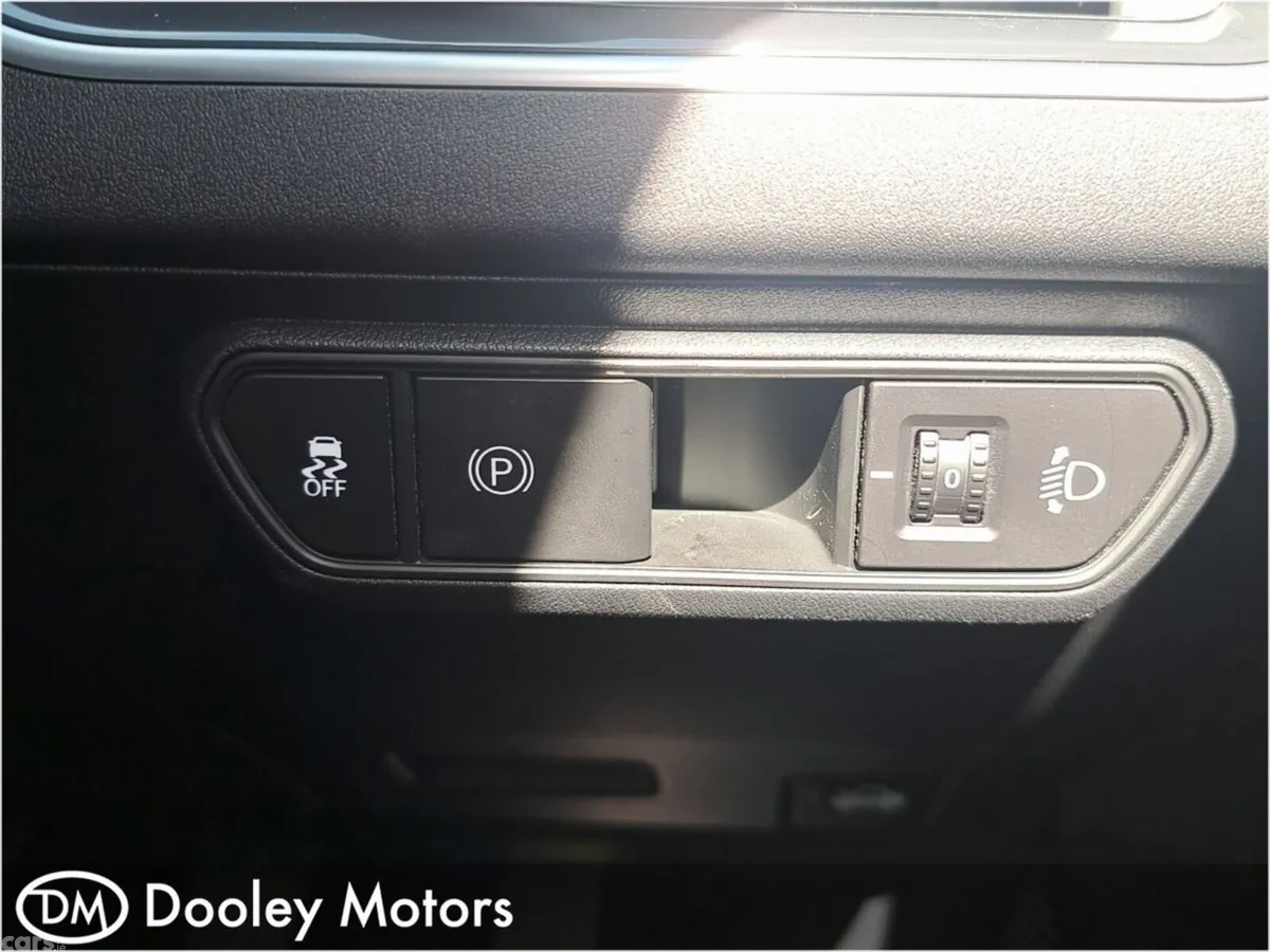 Kia K4 Hatchback, Petrol, 2027, 