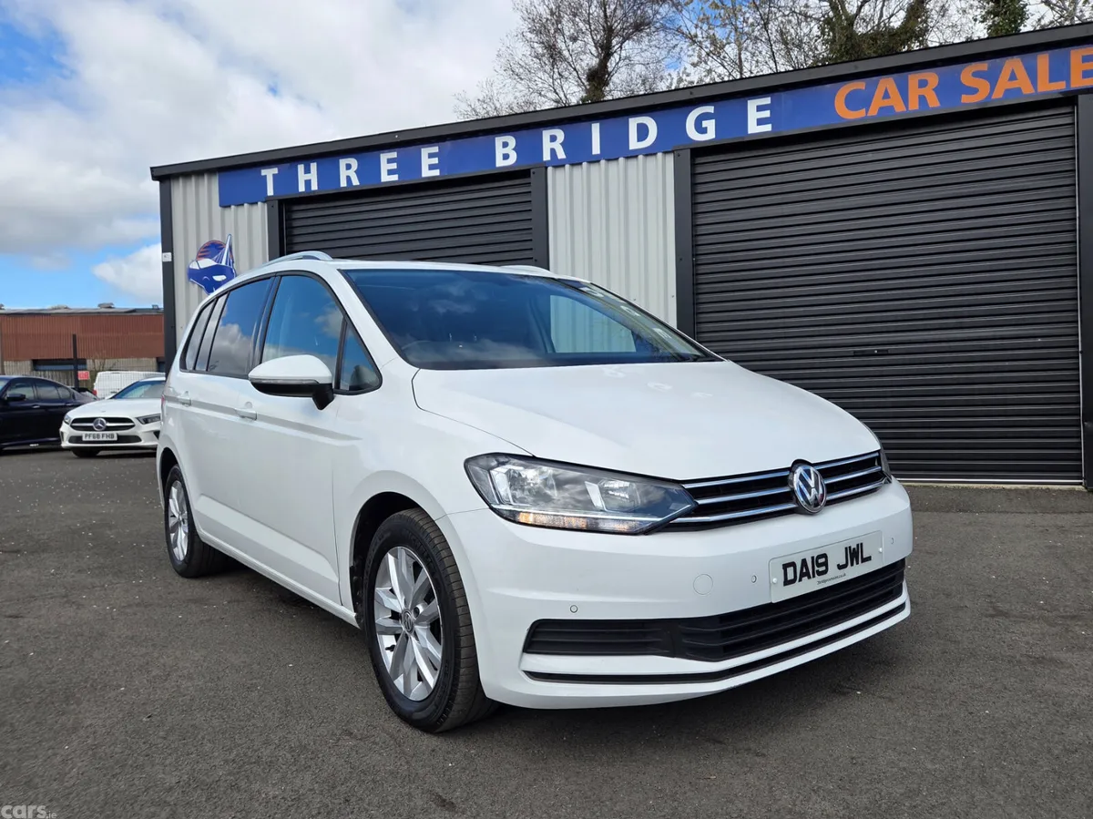 Volkswagen Touran MPV, Diesel, 2019, White