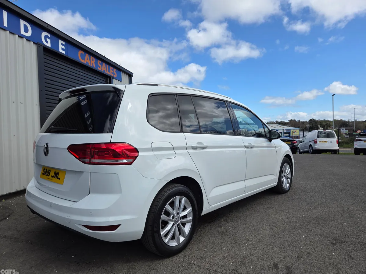 Volkswagen Touran MPV, Diesel, 2019, White