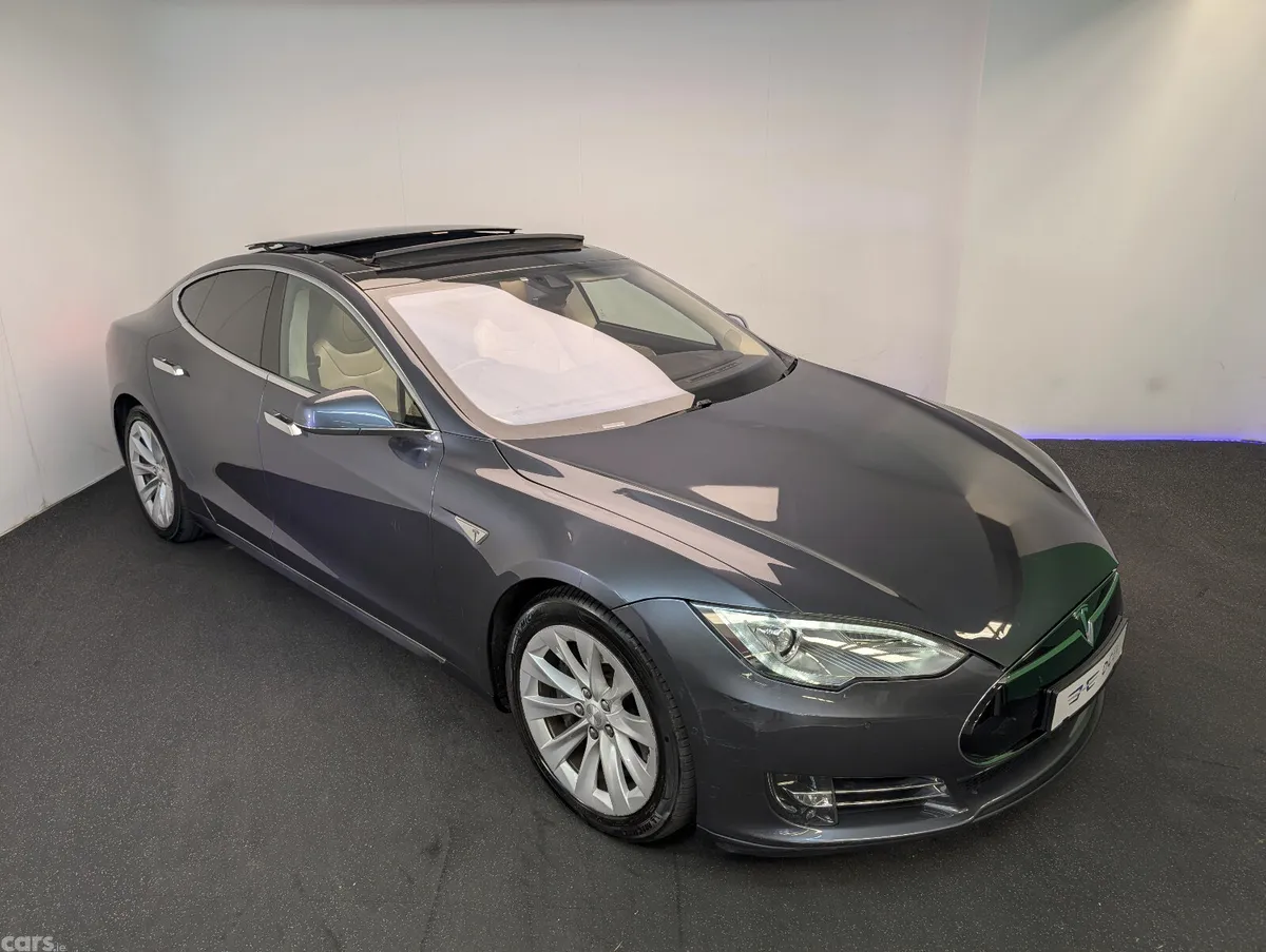 Tesla Model S Hatchback, Electric, 2014, Grey