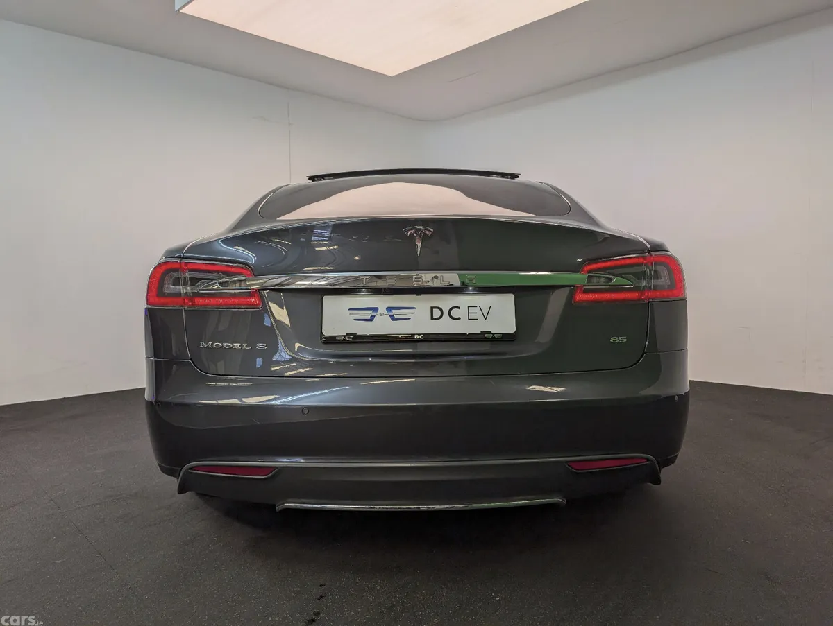 Tesla Model S Hatchback, Electric, 2014, Grey