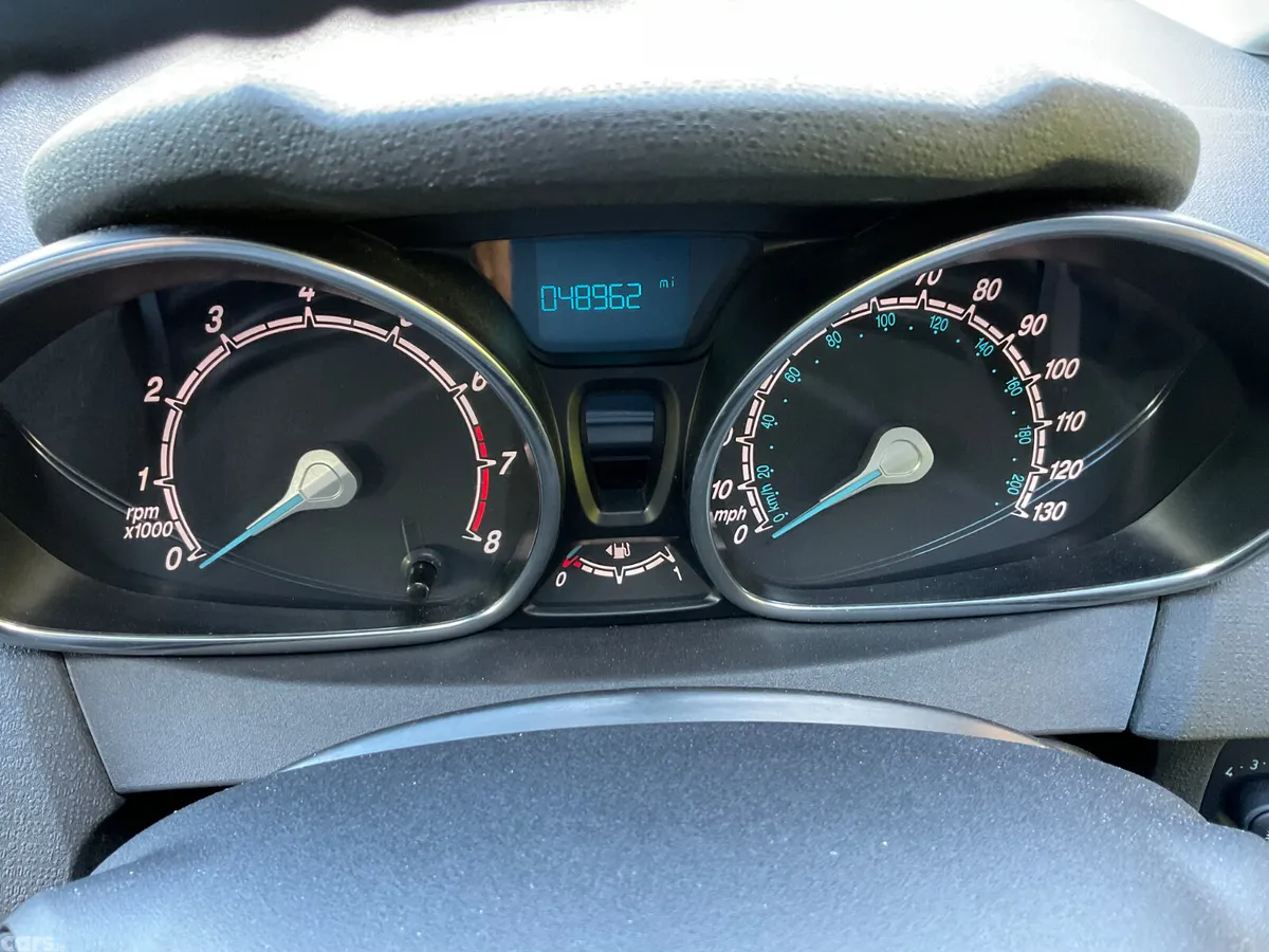 Ford Fiesta Hatchback, Petrol, 2017, Grey